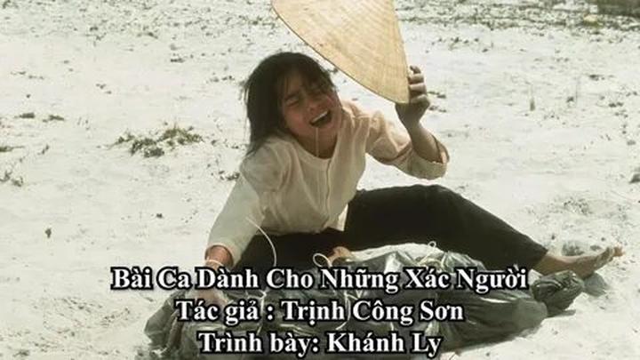 Các nhà khoa học phân tích - Cảm hứng video marketing từ Hotspot Matrix_Video ngắn kinh doanh